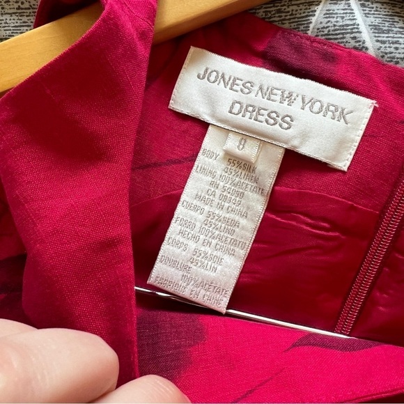 Jones New York | NWT Red Flower Dress - Picture 3 of 9